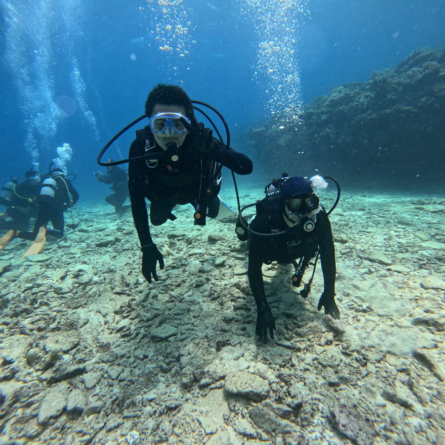 瀬底島ダイビング